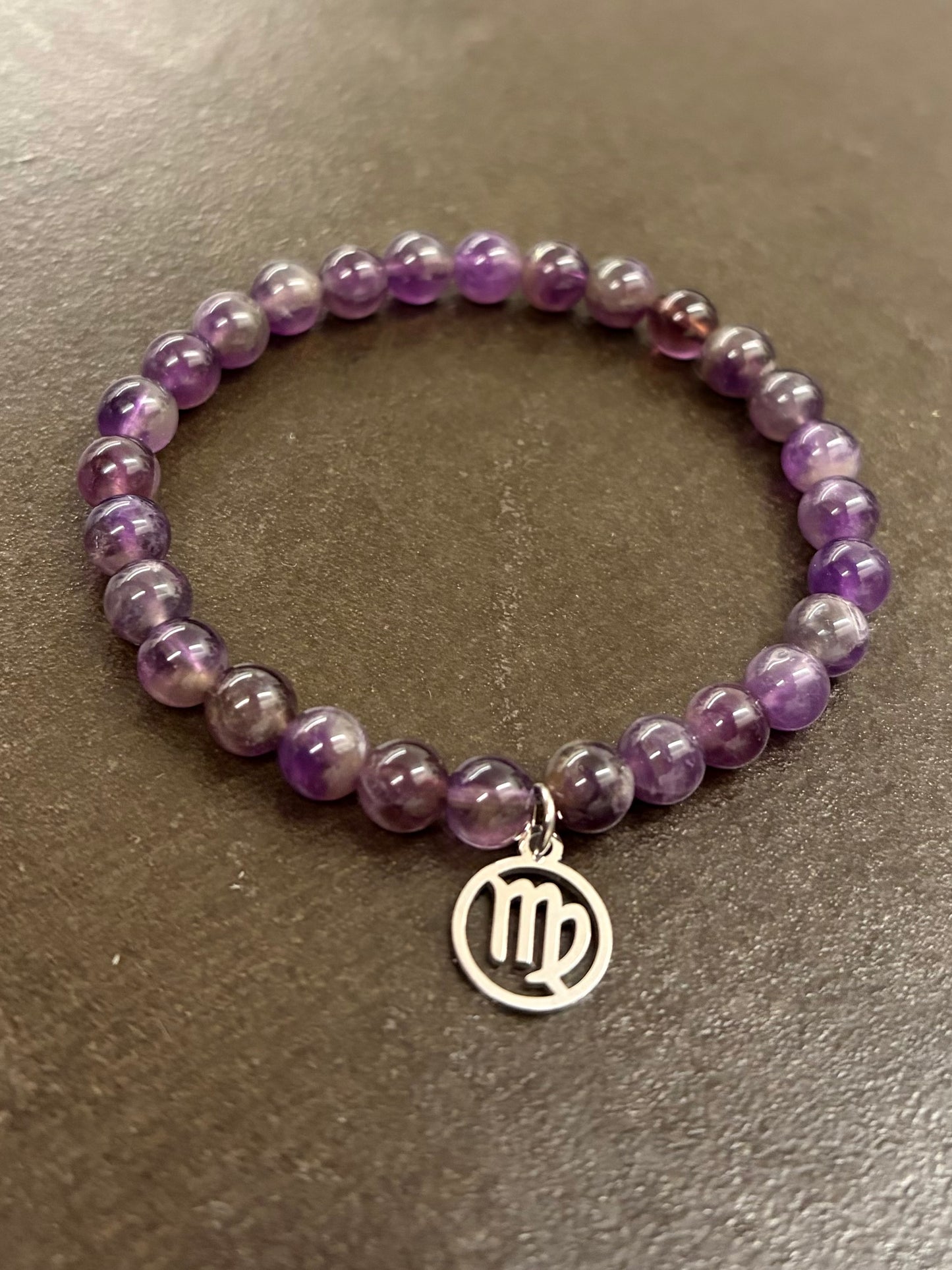 Jungfrau-Amethyst-Perlenarmband