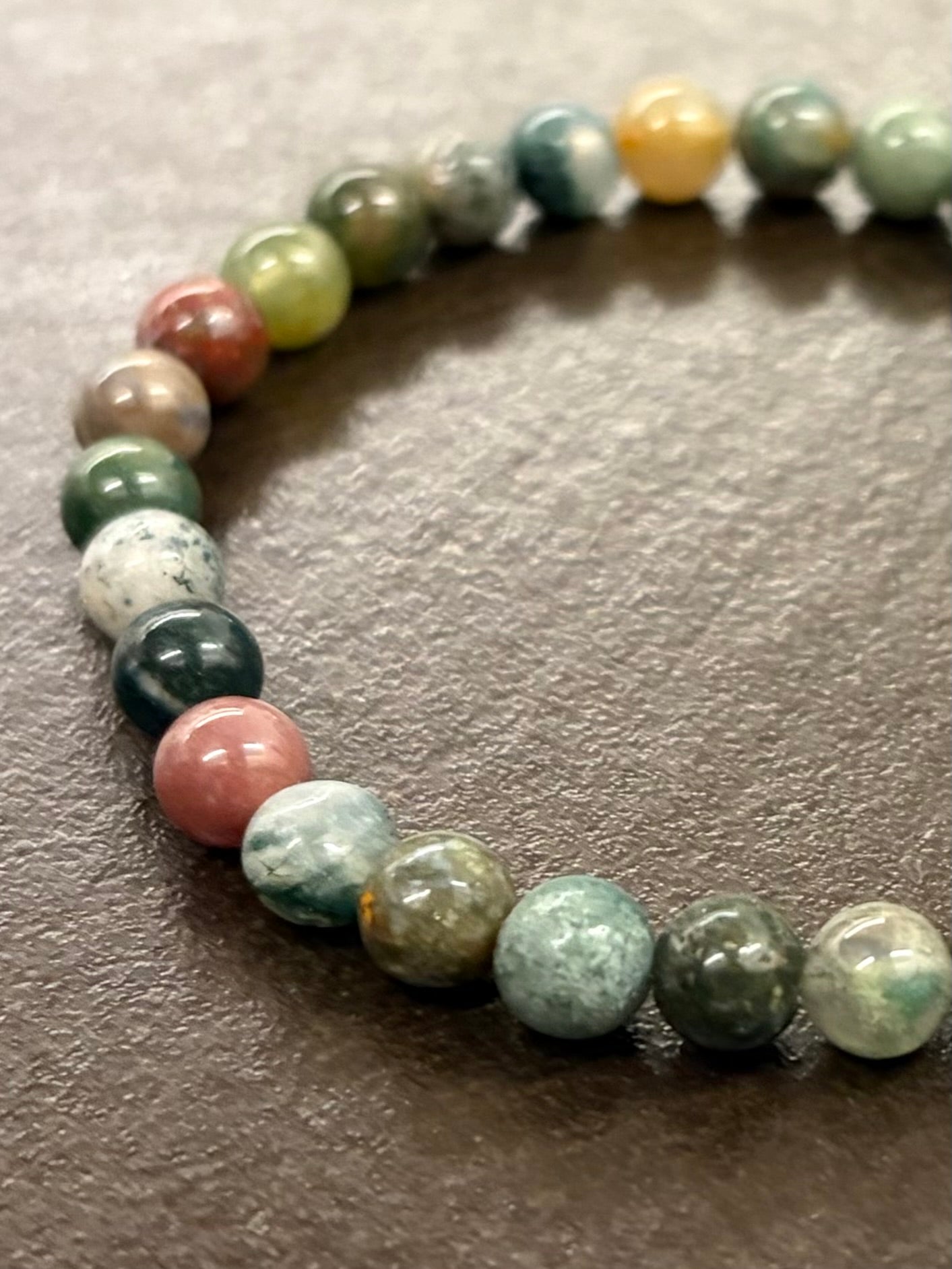 Indischer-Achat-Perlenarmband