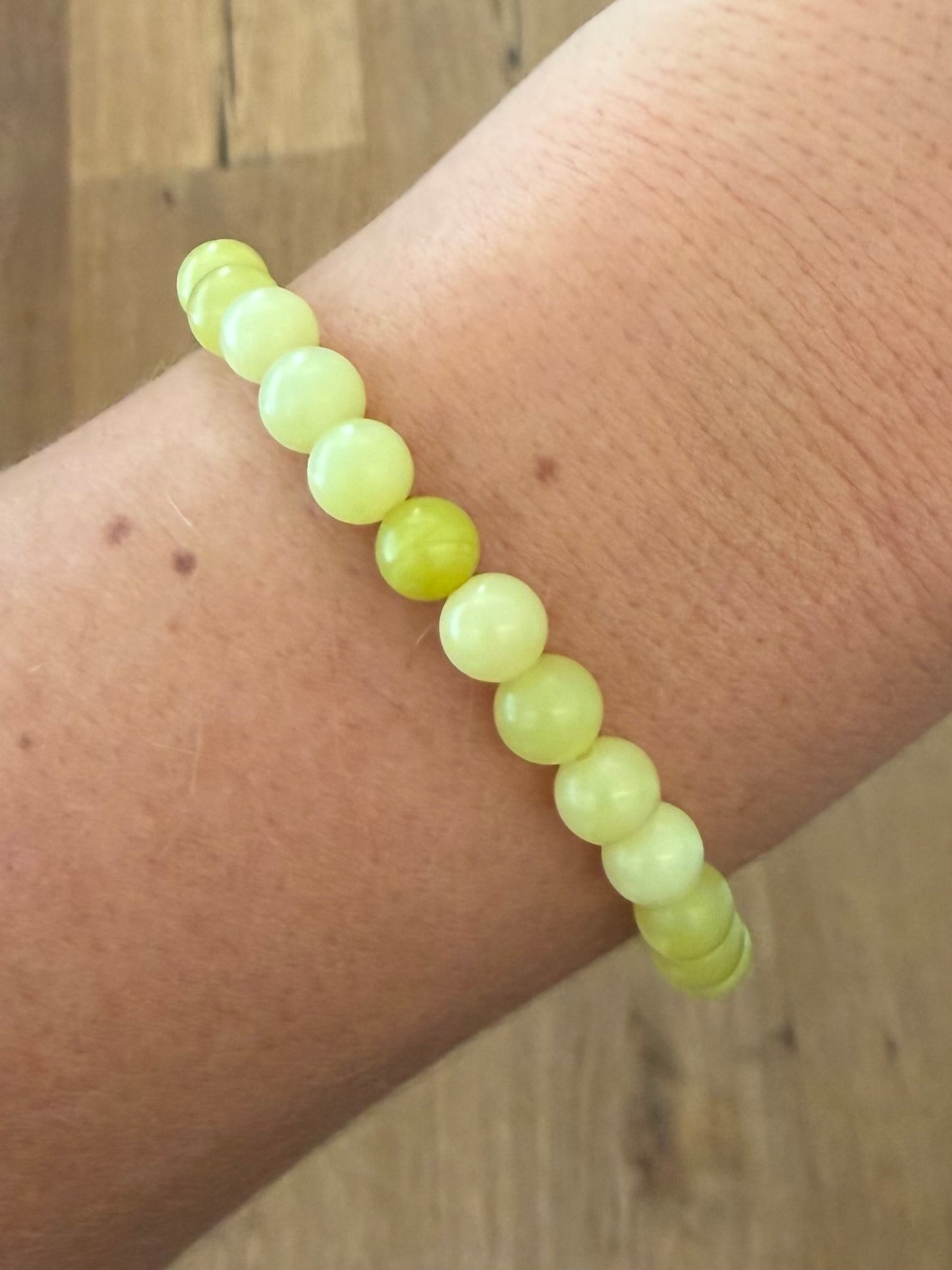 Gelbe-Jade-Perlenarmband