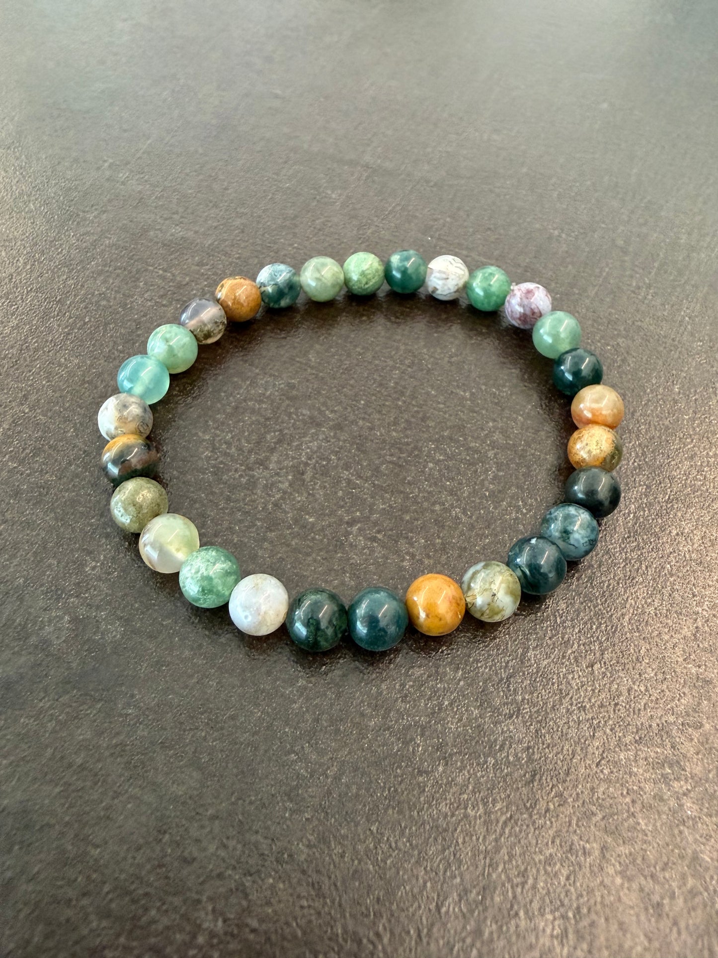 Indischer-Achat-Perlenarmband