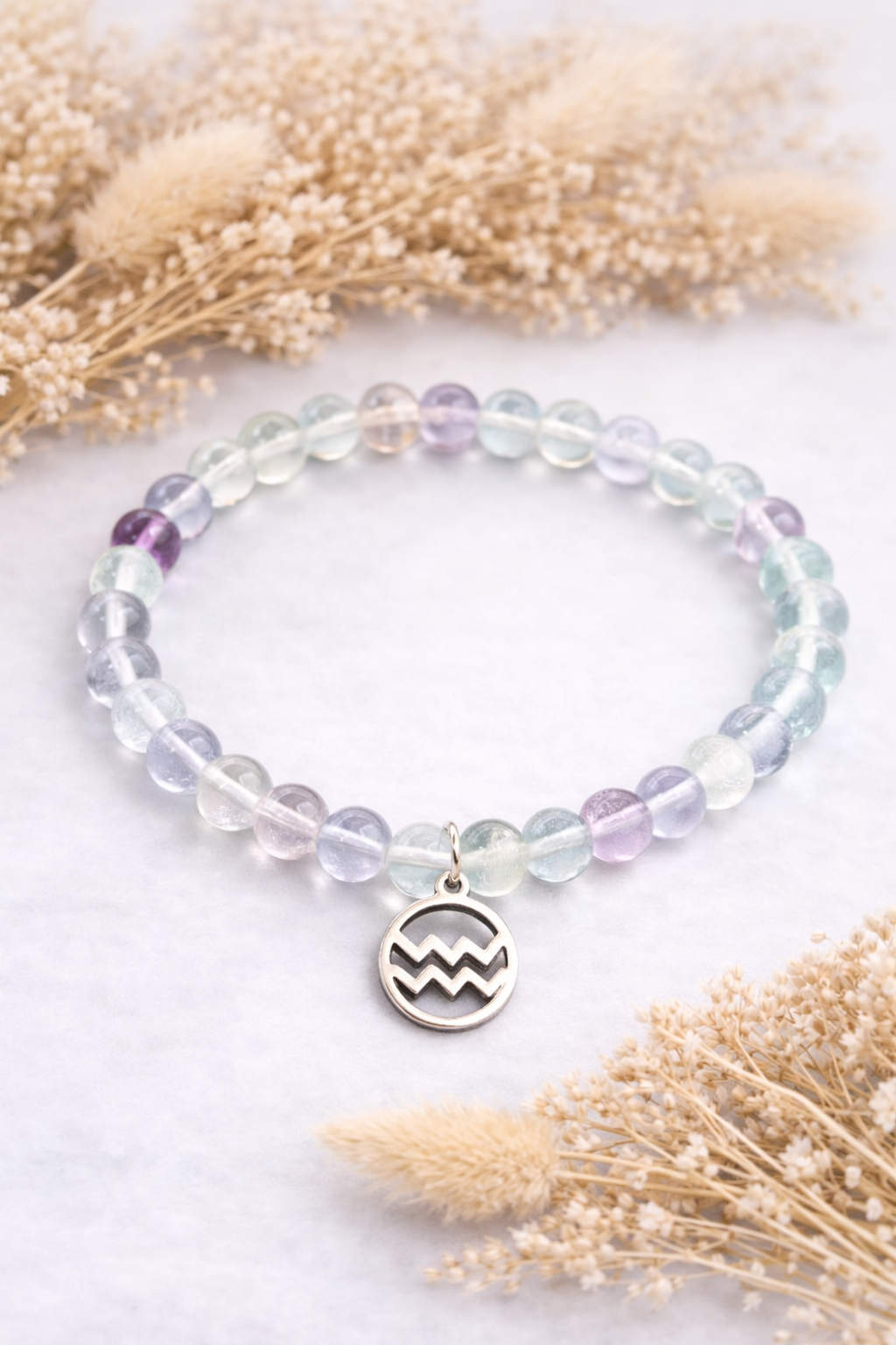 Wassermann-Fluorit-Perlenarmband